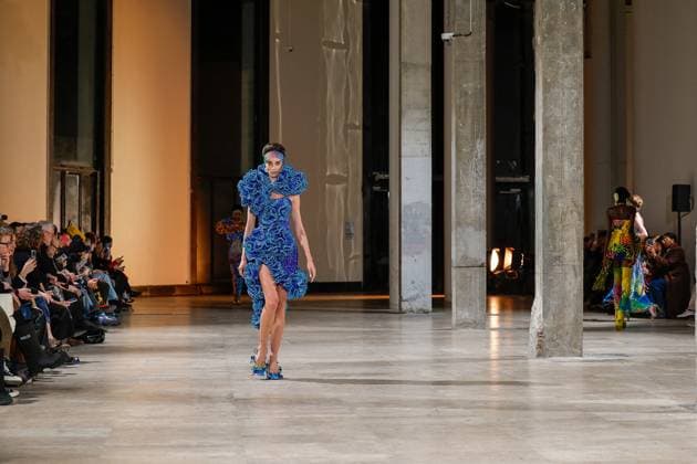 Défilé Germanier au Palais de Tokyo Collection Haute Couture Printemps Eté 2025 lors de la Fashion Week de Paris PFW Défilé Germanier au Palais de Tokyo Collection Haute Couture Printemps Eté 2025 lors de la Fashion Week de Paris PFW , France, January 30, 2025 Germanier fashion show at Palais de Tokyo Spring Summer 2025 Haute Couture collection during Paris Fashion Week PFW , France, January 30, 2025 Paris France  Copyright: xAgencex xBestimagexAgencex xBestimagex