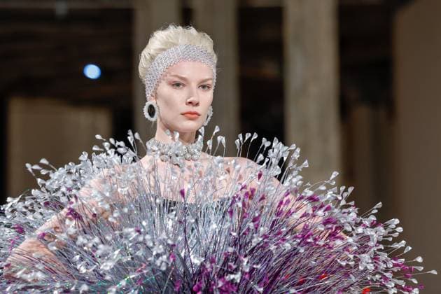 Défilé Germanier au Palais de Tokyo Collection Haute Couture Printemps Eté 2025 lors de la Fashion Week de Paris PFW Défilé Germanier au Palais de Tokyo Collection Haute Couture Printemps Eté 2025 lors de la Fashion Week de Paris PFW , France, January 30, 2025 Germanier fashion show at Palais de Tokyo Spring Summer 2025 Haute Couture collection during Paris Fashion Week PFW , France, January 30, 2025 Paris France  Copyright: xAgencex xBestimagexAgencex xBestimagex