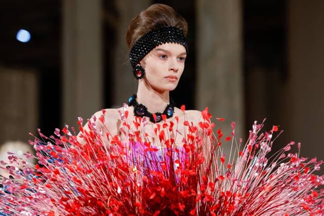 Défilé Germanier au Palais de Tokyo Collection Haute Couture Printemps Eté 2025 lors de la Fashion Week de Paris PFW Défilé Germanier au Palais de Tokyo Collection Haute Couture Printemps Eté 2025 lors de la Fashion Week de Paris PFW , France, January 30, 2025 Germanier fashion show at Palais de Tokyo Spring Summer 2025 Haute Couture collection during Paris Fashion Week PFW , France, January 30, 2025 Paris France  Copyright: xAgencex xBestimagexAgencex xBestimagex