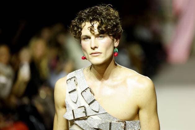 Models auf dem Laufsteg bei der Marina Hoermanseder Modenschau am 31.01.2025 im Rahmen der Fashion Week 2025 in Berlin Fashion Week Berlin - Marina Hoermanseder Modenschau
