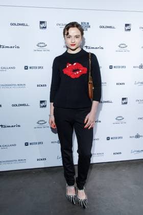 Berlin Fashion Week - Killian Kerner Lena Urzendowsky bei der Kilian Kerner Fashion Show im Rahmen der Berlin Fashion Week in der Uber Eats Music Hall am 31.01.2025 in Berlin Copyright: xEventpressxKochanx