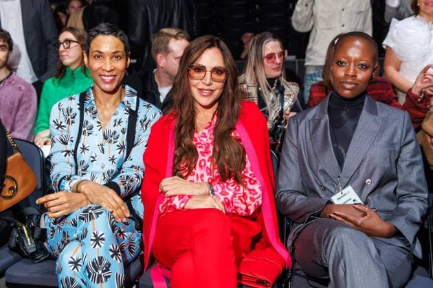 News Bilder des Tages Berlin Fashion Week - Killian Kerner Annabelle Mandeng, Sebastian Bieniek, Simone Thomalla und Florence Kasumba bei der Kilian Kerner Fashion Show im Rahmen der Berlin Fashion Week in der Uber Eats Music Hall am 31.01.2025 in Berlin Copyright: xEventpressxKochanx