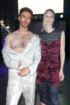 Felix Nieder und Kim Hnizdo bei der Marcel Ostertag Fashion Show auf der Berlin Fashion Week A W 2025 in der Uber Eats Music Hall. Berlin, 31.01.2025