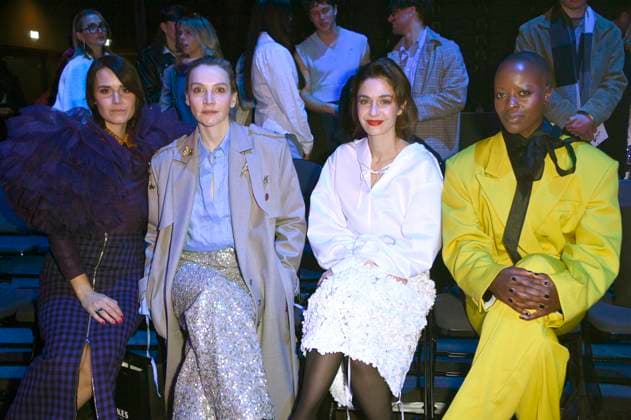 Yara Hoffmann, Jana Klinge, Anne Werner und Florence Kasumba bei der Danny Reinke Fashion Show auf der Berlin Fashion Week A W 2025 in der Uber Eats Music Hall. Berlin, 31.01.2025