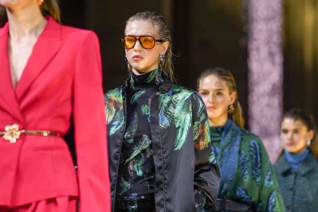 Models auf dem Catwalk bei der Fashion Show von Marc Cain am 31. Januar 2024 im Kraftwerk Berlin in Berlin. Berlin Deutschland