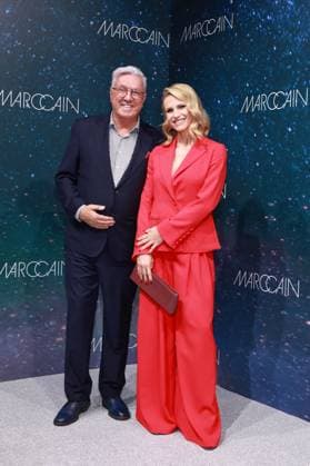 31.01.2025, Helmut Schlotterer und Michelle Hunziker zur Marc Cain Fashion Show Parallel Universe zur Berlin Fashion Week 2025, Kraftwerk Berlin, Berlin, Berlin Deutschland