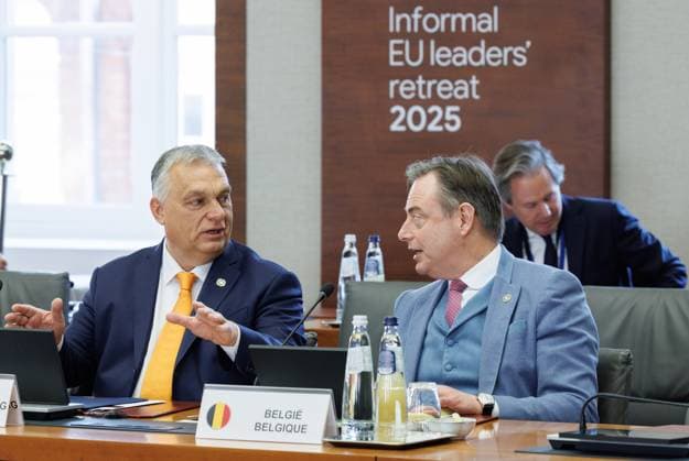News Themen der Woche KW06 News Bilder des Tages Prime Minister of Hungary Viktor Orban and Prime Minister Bart De Wever pictured during an Informal EU leaders retreat to discuss European defence, in Brussels, Monday 03 February 2025.  BENOITxDOPPAGNE 111705286