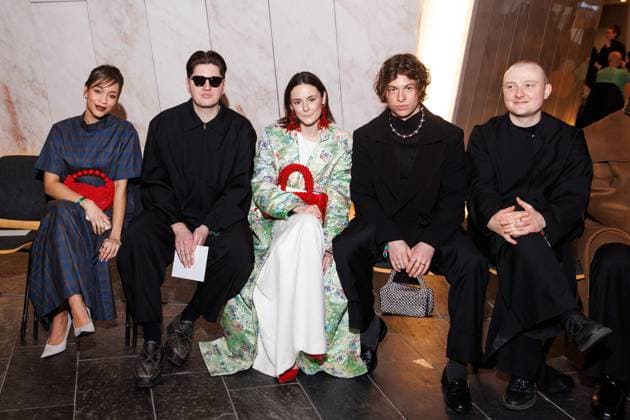 Berlin Fashion Week - 10 Year Anniversary William Fan Jenny Augusta, Luca Göttner, Lea van Acken, Fred Rabe (Giant Rooks) und Finn Schwieters bei der 10 Year Anniversary William Fan Fashion Show im Rahmen der Berlin Fashion Week Herbst Winter 2025 in der Philharmonie am 03.02.2025 in Berlin. Copyright: xEventpressxKochanx