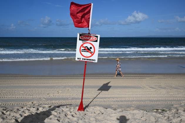 News Themen der Woche KW06 SHARK ATTACK VIGIL, Woorim Beach is seen closed on Bribie Island, North of Brisbane, Tuesday, February 4, 2025. 17 year old Charlize Zmuda, died on Monday afternoon after she was bitten by a shark at Woorim Beach just before 5pm. ( NO ARCHIVING, EDITORIAL USE ONLY, NO USE IN BOOKS WITHOUT CONSENT BRIBIE ISLAND QUEENSLAND AUSTRALIA  Copyright: xDARRENxENGLANDx 20250204137446889140