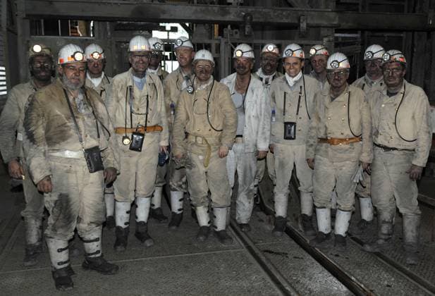 Bergleute der Deutschen Steinkohle AG (DSK) arbeiten am 5.6.2007 im Feld Falscheid des Bergwerks Saar unter Tage im Steinkohlebergbau. *** Miners of Deutsche Steinkohle AG DSK working underground in the Falscheid field of Saar colliery on 5 6 2007 bub