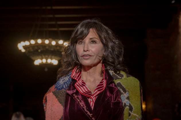 February 4, 2025, New York, United States: Gina Gershon walks the runway finale for the Lingua Franca fashion show during February 2025 New York Fashion Week. New York United States - ZUMAs197 20250204_aaa_s197_511 Copyright: xRonxAdarx