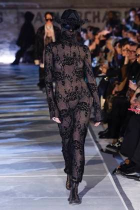 Défilé de mode Collina Strada collection automne hiver 2025 2026 lors de la Fashion Week de New York Défilé de mode Collina Strada collection automne hiver 2025 2026 lors de la Fashion Week de New York City, NY, Etats Unis, le 7 février 2025 Runway TCollina Strada Fall RTW 2025 fashion show as part of New York Fashion Week on February 07, 2025 in New York, New York New York Etats Unis  Copyright: xAgencex xBestimagexAgencex xBestimagex
