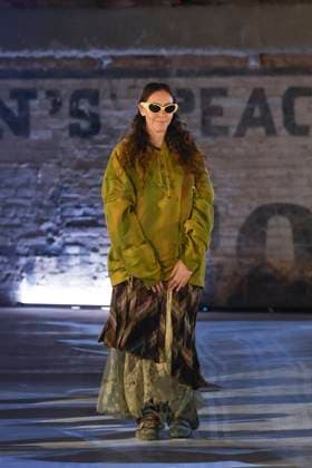 Collina Strada Fall Winter 2025 2026 Fashion Show at New York Fashion Week Collina Strada Fashion Designer Collina Strada Fall Winter 2025 2026 Fashion Show at New York Fashion Week in New York City, NY, USA on February 07, 2025 Fashion Designer Collina Strada Runway TCollina Strada Fall RTW 2025 fashion show as part of New York Fashion Week on February 07, 2025 in New York, New York New York USA  Copyright: xAgencex xBestimagexAgencex xBestimagex