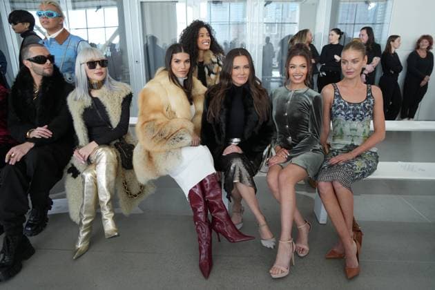 February 7, 2025, New York, New York, USA: ILEANA MARQUEZ, NOELIA VOIGT, MORAYA WILSON attend the Juzui FW25 Runway Show during New York Fashion Week,.The Glasshouse, NYC.February 7, 2025 . New York USA - ZUMAms4_ 20250207_faf_ms4_013 Copyright: xSoniaxMoskowitzxGordonx