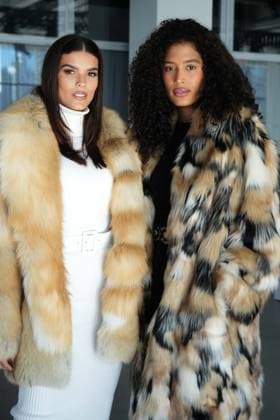 February 7, 2025, New York, New York, USA: Guests at the Juzui FW25 Runway Show during New York Fashion Week,.The Glasshouse, NYC.February 7, 2025 . New York USA - ZUMAms4_ 20250207_faf_ms4_015 Copyright: xSoniaxMoskowitzxGordonx