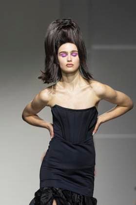 February 7, 2025, New York, New York, USA: Model walks runway during Christian Cowan show at New York Fashion Week Fall Winter 2025 at Glasshouse in New York on February 7, 2025. New collection by designer Cowan was inspired and is tribute to Abbie McLaughlin who passed away in 2024. New York USA - ZUMAr339 20250207_znp_r339_105 Copyright: xLevxRadinx