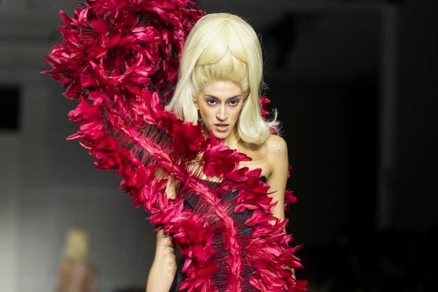 February 7, 2025, New York, New York, USA: Model walks runway during Christian Cowan show at New York Fashion Week Fall Winter 2025 at Glasshouse in New York on February 7, 2025. New collection by designer Cowan was inspired and is tribute to Abbie McLaughlin who passed away in 2024. New York USA - ZUMAr339 20250207_znp_r339_156 Copyright: xLevxRadinx
