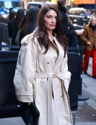 NYFW - Calvin Klein Arrivals Eve Hewson attends the Calvin Klein show during the New York fashion week in Midtown, New York on February 7, 2025. Photo by Dylan Travis ABACAPRESS.COM New York City NY United Arab Emirates  Copyright: xDylanxTravis ABACAx