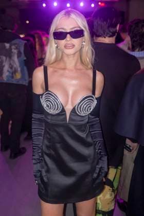 February 7, 2025, New York, United States: NEW YORK, NEW YORK - FEBRUARY 07: Alice Chater attends the Christian Cowan show during February 2025 New York Fashion Week at The Glasshouse on February 07, 2025 in New York City. New York United States - ZUMAs197 20250207_aaa_s197_148 Copyright: xRonxAdarx
