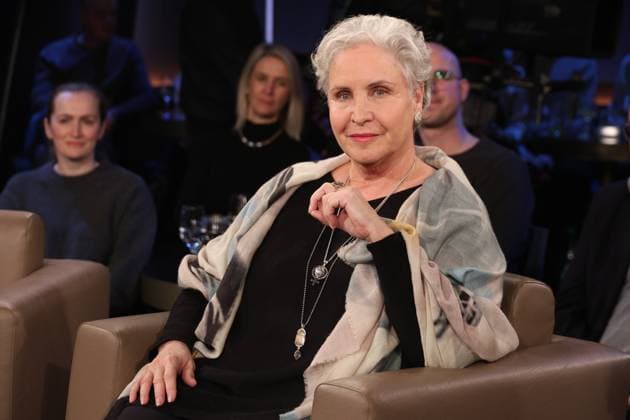 Entertainment Themen der Woche KW06 Katerina Jacob, Schauspielerin, zu Gast in der NDR Talk Show, Fototermin am 7.2.2025 im Fernsehstudio Hamburg Lokstedt vor der Sendung im 3. Programm des NDR Fernsehen *** Katerina Jacob, actress, guest on the NDR Talk Show, photo session on 7 2 2025 in the Hamburg Lokstedt television studio before the broadcast on the 3 program of NDR television