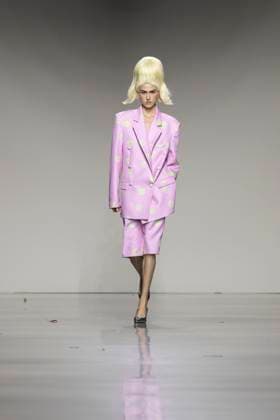Christian Cowan runway show during New York Fashion Week Fall Winter 2025 Model walks runway during Christian Cowan show at New York Fashion Week Fall Winter 2025 at Glasshouse in New York. New collection by designer Cowan was inspired and is tribute to Abbie McLaughlin who passed away in 2024. New York New York United States Copyright: LevxRadin