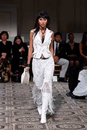 Kim Shui Ready to wear fall winter 2025 26 NEW YORK February 2025 Kim Shui Ready to wear fall winter 2025 26 NEW YORK February 2025, Credit:Zeppelin Avalon  Copyright: xZeppelinx xAvalonx 0961292734