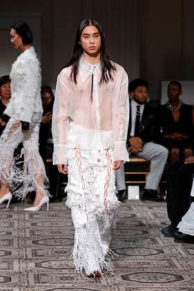 Kim Shui Ready to wear fall winter 2025 26 NEW YORK February 2025 Kim Shui Ready to wear fall winter 2025 26 NEW YORK February 2025, Credit:Zeppelin Avalon  Copyright: xZeppelinx xAvalonx 0961292759