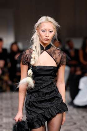 Kim Shui Ready to wear fall winter 2025 26 NEW YORK February 2025 Kim Shui Ready to wear fall winter 2025 26 NEW YORK February 2025, Credit:Zeppelin Avalon  Copyright: xZeppelinx xAvalonx 0961292849