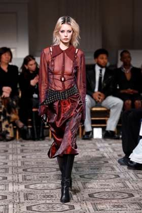 Kim Shui Ready to wear fall winter 2025 26 NEW YORK February 2025 Kim Shui Ready to wear fall winter 2025 26 NEW YORK February 2025, Credit:Zeppelin Avalon  Copyright: xZeppelinx xAvalonx 0961292922