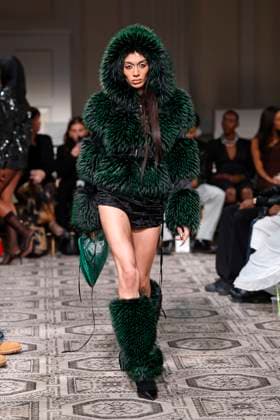 Kim Shui Ready to wear fall winter 2025 26 NEW YORK February 2025 Kim Shui Ready to wear fall winter 2025 26 NEW YORK February 2025, Credit:Zeppelin Avalon  Copyright: xZeppelinx xAvalonx 0961294071