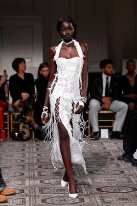 Kim Shui Ready to wear fall winter 2025 26 NEW YORK February 2025 Kim Shui Ready to wear fall winter 2025 26 NEW YORK February 2025, Credit:Zeppelin Avalon  Copyright: xZeppelinx xAvalonx 0961294834