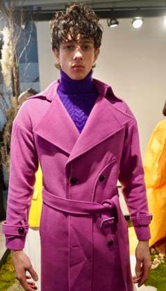 Nyfw-chuks collins fall winter 2025. (new) nyfw-chuks collins fall winter 2025. February 8, 2025, new york, usa: chuks collins presents his collection mycelium whispers the good fungi in collaboration with lush decor and exclusively sold on amazon. The collection invites you to experience a journey of transformation inspired by the regenerative power of mushrooms and the intricate beauty of mycelium networks. Mandatory credit: niyi fote thenews2 (Foto: Niyi Fote Thenews2 imago images) Nyfw-chuks collins fall winter 2025.  Copyright: xNiyixFotex
