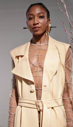 Nyfw-chuks collins fall winter 2025. (new) nyfw-chuks collins fall winter 2025. February 8, 2025, new york, usa: chuks collins presents his collection mycelium whispers the good fungi in collaboration with lush decor and exclusively sold on amazon. The collection invites you to experience a journey of transformation inspired by the regenerative power of mushrooms and the intricate beauty of mycelium networks. Mandatory credit: niyi fote thenews2 (Foto: Niyi Fote Thenews2 imago images) Nyfw-chuks collins fall winter 2025.  Copyright: xNiyixFotex