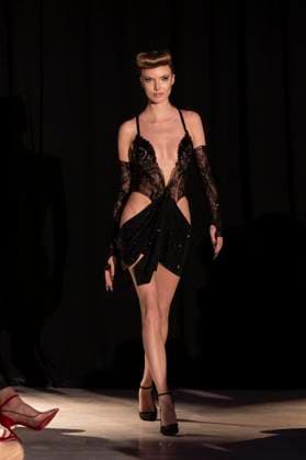 February 8, 2025, New York, New York, USA: Model walks runway for The Blonds show during New York Fashion Week Fall Winter 2025 at The FiDi Banking Hall in New York on February 8, 2025 New York USA - ZUMAr339 20250208_znp_r339_064 Copyright: xLevxRadinx