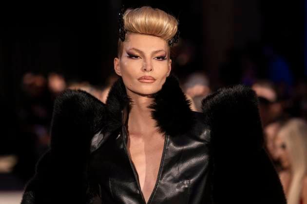 February 8, 2025, New York, New York, USA: Model walks runway for The Blonds show during New York Fashion Week Fall Winter 2025 at The FiDi Banking Hall in New York on February 8, 2025 New York USA - ZUMAr339 20250208_znp_r339_076 Copyright: xLevxRadinx