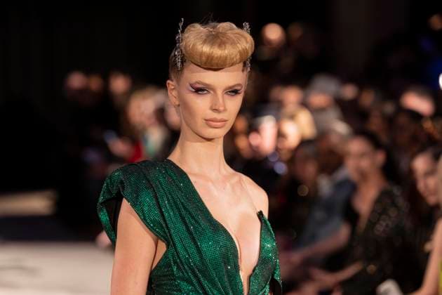 February 8, 2025, New York, New York, USA: Model walks runway for The Blonds show during New York Fashion Week Fall Winter 2025 at The FiDi Banking Hall in New York on February 8, 2025 New York USA - ZUMAr339 20250208_znp_r339_087 Copyright: xLevxRadinx