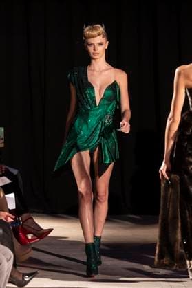February 8, 2025, New York, New York, USA: Model walks runway for The Blonds show during New York Fashion Week Fall Winter 2025 at The FiDi Banking Hall in New York on February 8, 2025 New York USA - ZUMAr339 20250208_znp_r339_085 Copyright: xLevxRadinx