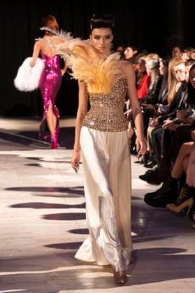 February 8, 2025, New York, New York, USA: Model walks runway for The Blonds show during New York Fashion Week Fall Winter 2025 at The FiDi Banking Hall in New York on February 8, 2025 New York USA - ZUMAr339 20250208_znp_r339_098 Copyright: xLevxRadinx