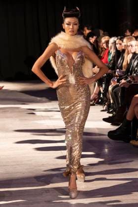 February 8, 2025, New York, New York, USA: Model walks runway for The Blonds show during New York Fashion Week Fall Winter 2025 at The FiDi Banking Hall in New York on February 8, 2025 New York USA - ZUMAr339 20250208_znp_r339_104 Copyright: xLevxRadinx