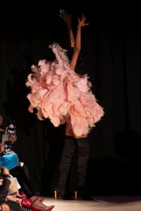 February 8, 2025, New York, New York, USA: Model walks runway for The Blonds show during New York Fashion Week Fall Winter 2025 at The FiDi Banking Hall in New York on February 8, 2025 New York USA - ZUMAr339 20250208_znp_r339_115 Copyright: xLevxRadinx