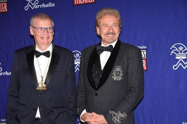 Thomas Gottschalk Moderator Guenther Jauch Moderator Karl Valentin Orden Preistraeger Muenchen 08.02.2025 Deutsches Theater Grosser Narrhalla Ball SoirÃ e mit Verleihung des Karl Valentin Orden an Guenther Jauch, Moderator, Journalist Produzent Muenchen
