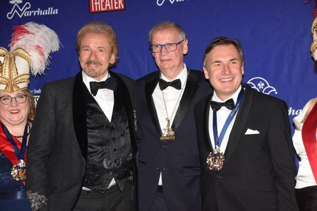 Thomas Gottschalk Moderator Guenther Jauch Moderator Karl Valentin Orden Preistraeger Thomas Linsmayer Deutsches Theater GF Muenchen 08.02.2025 Deutsches Theater Grosser Narrhalla Ball SoirÃ e mit Verleihung des Karl Valentin Orden an Guenther Jauch, Moderator, Journalist Produzent Muenchen