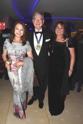 Ulrike Grimm Stadtraetin Alexander Claudia Reissl Stadtrat Muenchen 08.02.2025 Deutsches Theater Grosser Narrhalla Ball SoirÃ e mit Verleihung des Karl Valentin Orden an Guenther Jauch, Moderator, Journalist Produzent Muenchen