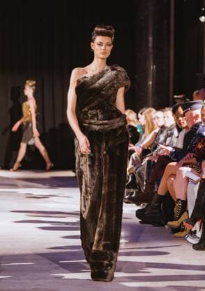 February 8, 2025, New York, New York, United States: Model walks the runway at The Blonds Fall Winter 2025 Collection at Fidi Bank Hall in New York. Dinara Khairova Zuma Press February 8, 2025. New York United States - ZUMAp281 20250208_zea_p281_044 Copyright: xPhotoxImagexPressx