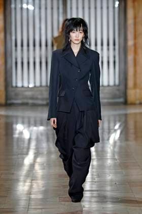Prabal Gurung Ready to wear fall winter 2025 26 NEW YORK February 2025 Prabal Gurung Ready to wear fall winter 2025 26 NEW YORK February 2025, Credit:Zeppelin Avalon  Copyright: xZeppelinx xAvalonx 0961606099