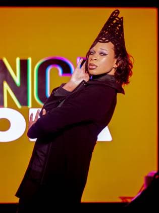 February 9, 2025, New York, New York, USA: High end innovative fantasy, contemporary design and eclectic looks combine at the .Cosmoda Alliance NYFW show. Around the corner from the NYSE on Wall Street models.strutted their styles on the runway with music and passion. New York USA - ZUMAh156 20250209_znp_h156_005 Copyright: xMiloxHessx