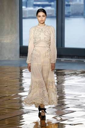 Ulla Johnson Ready to wear fall winter 2025 26 NEW YORK February 2025 Ulla Johnson Ready to wear fall winter 2025 26 NEW YORK February 2025, Credit:Zeppelin Avalon  Copyright: xZeppelinx xAvalonx 0961811548