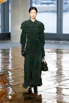 Ulla Johnson Ready to wear fall winter 2025 26 NEW YORK February 2025 Ulla Johnson Ready to wear fall winter 2025 26 NEW YORK February 2025, Credit:Zeppelin Avalon  Copyright: xZeppelinx xAvalonx 0961811608