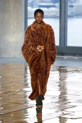 Ulla Johnson Ready to wear fall winter 2025 26 NEW YORK February 2025 Ulla Johnson Ready to wear fall winter 2025 26 NEW YORK February 2025, Credit:Zeppelin Avalon  Copyright: xZeppelinx xAvalonx 0961811618