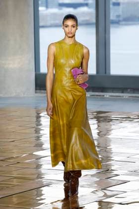 Ulla Johnson Ready to wear fall winter 2025 26 NEW YORK February 2025 Ulla Johnson Ready to wear fall winter 2025 26 NEW YORK February 2025, Credit:Zeppelin Avalon  Copyright: xZeppelinx xAvalonx 0961811684